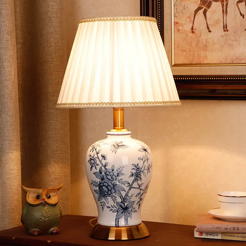 

New Chinese ceramic table lamp Chinese style painted blue and white porcelain living room study warm bedroom bedside la