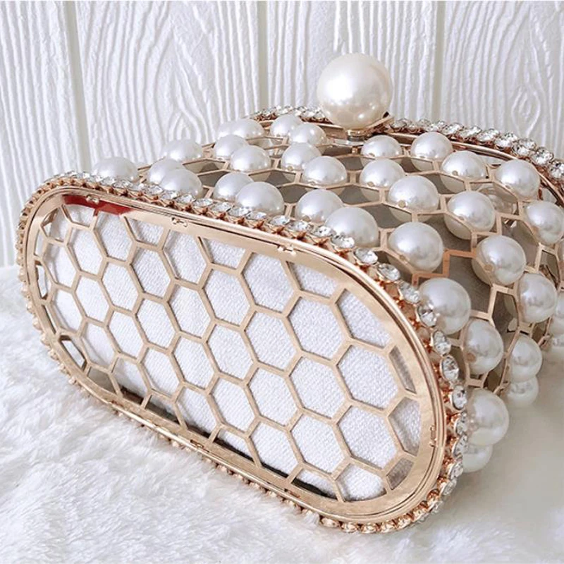 Luxury Designer Pearl Handbag and Purses For Women Hollow Out Wedding Party Clutch Bag Rhinestone Metal Handle Evening Bags