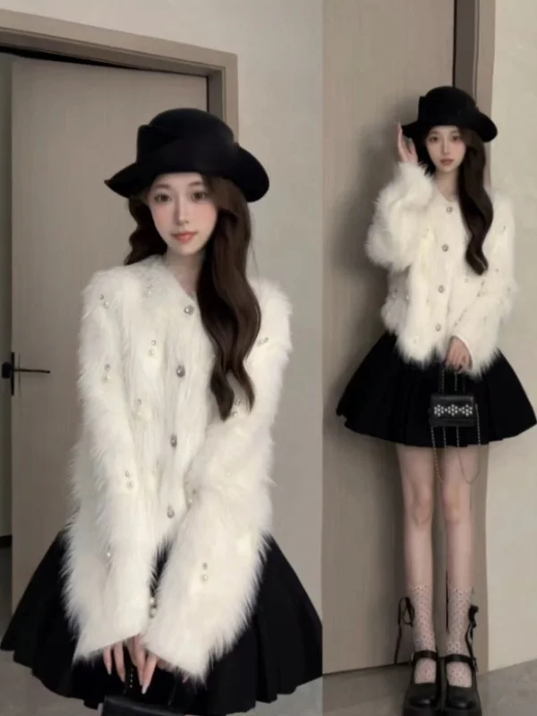 

Stylish Unique Short Thickened Fur Coat Attractive Spring 2026 Trendy Top Women's Fashion Warm Color Whole Skin Youth