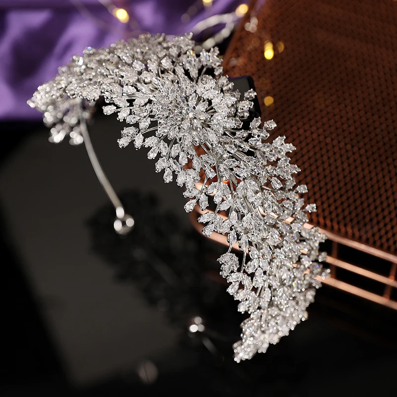 Tiaras And Crowns HADIYANA Retro Luxury Design Wedding Accessories Bridal Hair Party Prom BC6780 Wedding Gift