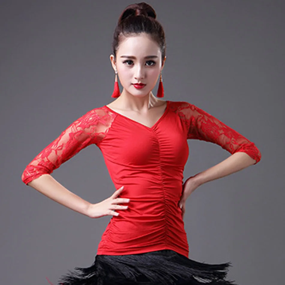 Top de baile latino de encaje para mujer, traje de tela con media manga y escote en V profundo, color negro y rojo, para actuación de Tango y Chacha