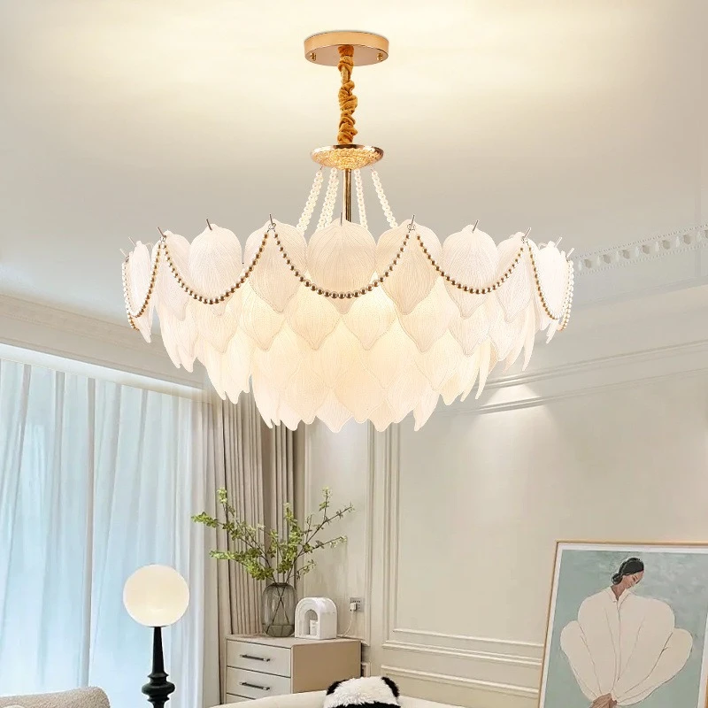 

French cream wind chandelier light luxury feathers leaves pearls Internet celebrities creative atmosphere postmodern