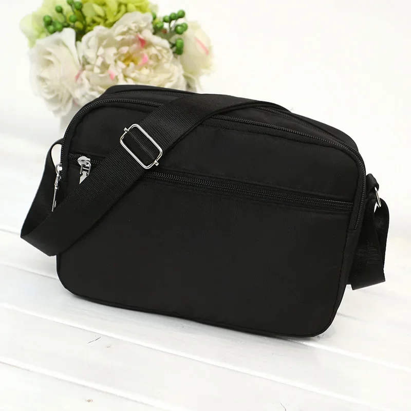 Men\'s Shoulder Bag Small Simple Nylon Messenger Bag Casual Small Bag The Aged Unisex Shoulder Bag Money Purses Crossbody bag