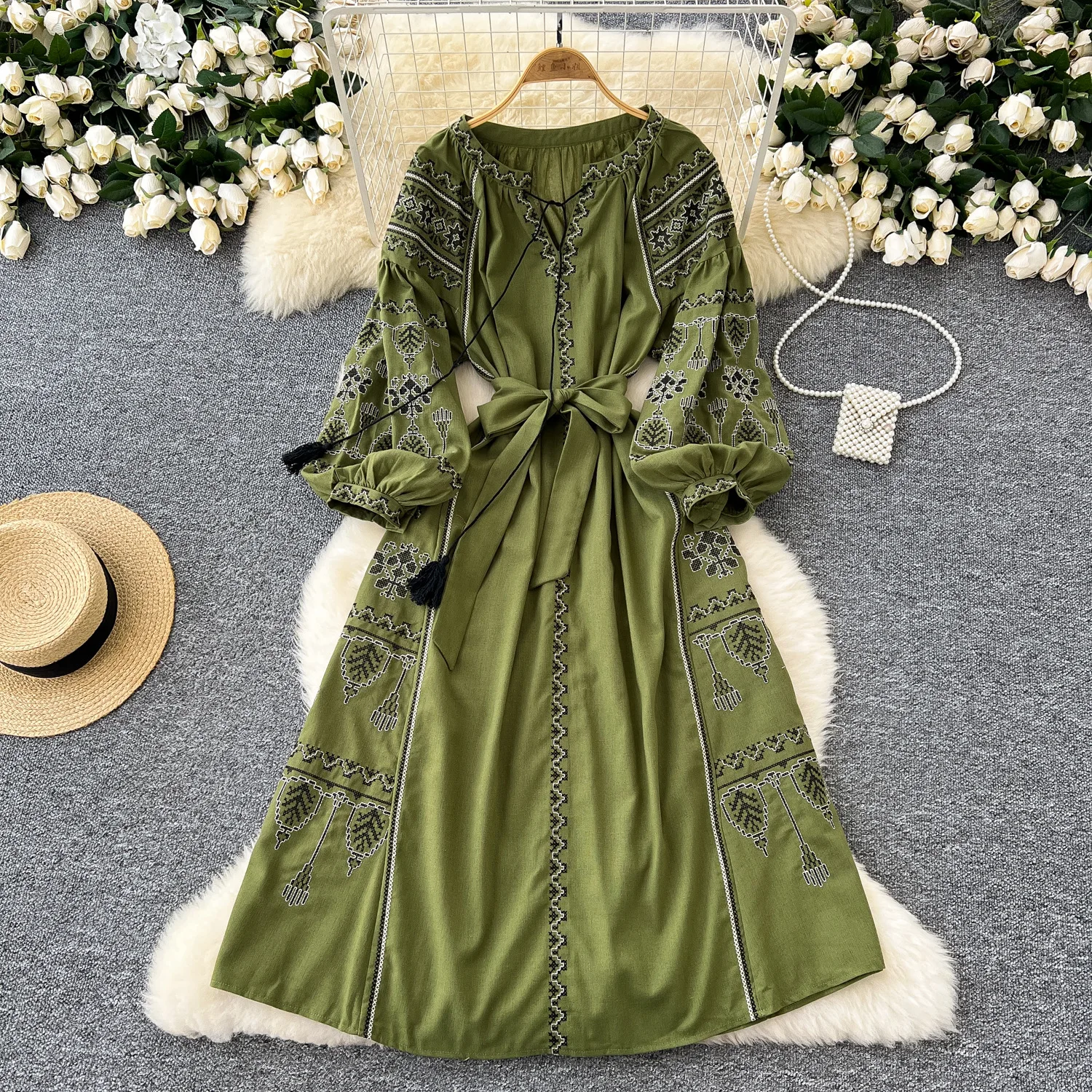 

Bohemian Retro Ethnic Embroidered Dress Women's Spring Tassel V-Neck Lantern Sleeves Belt Waist Midi Dress Boho Beach Vestidos