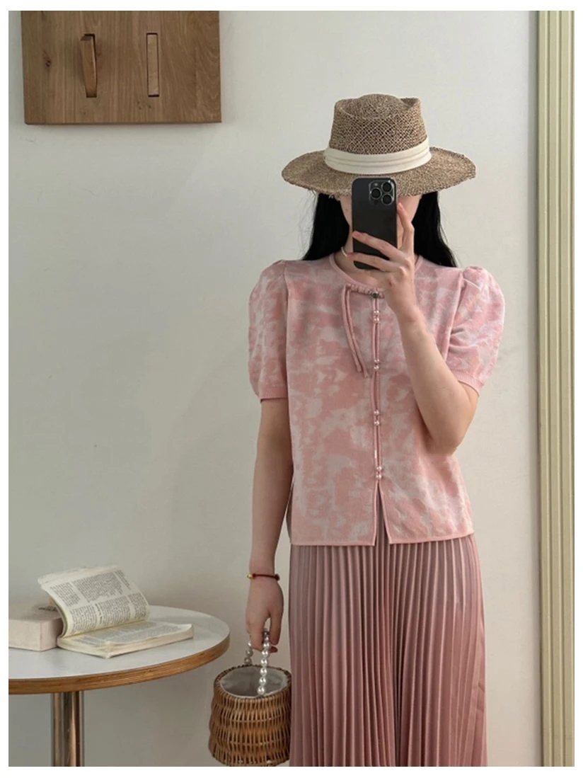 

Весна 2025: Новая китайская вязаная кофта-кардиган с коротким рукавом, открытая, женская, модная, приталенная, с круглым вырезом, оборками по низу и пуговицами