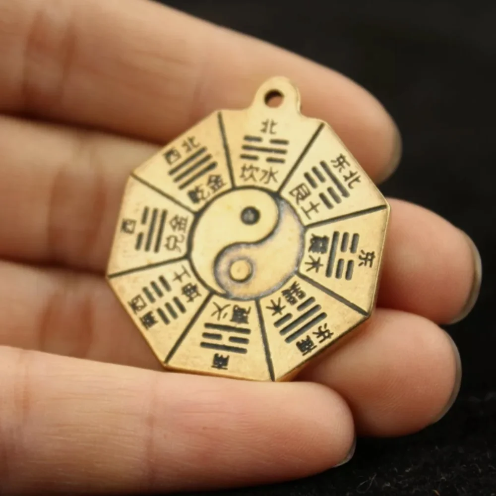 3.5 cm China Brass cicada feng shui yin and yang amulet statue