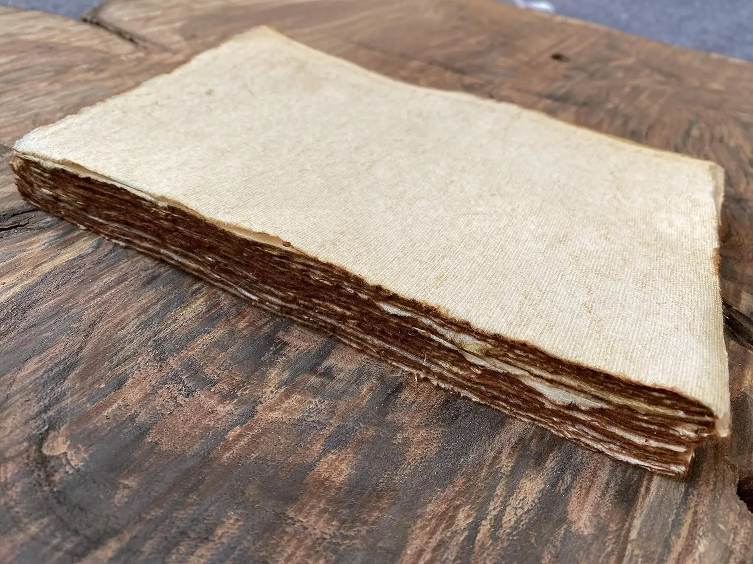 

Handmade Antique Deckle Edge Blank Paper, 8.25x11.7 A4, 50 Sheets Recycled Watercolor Mixed Media Loose Leaf, 150 GSM Thick for