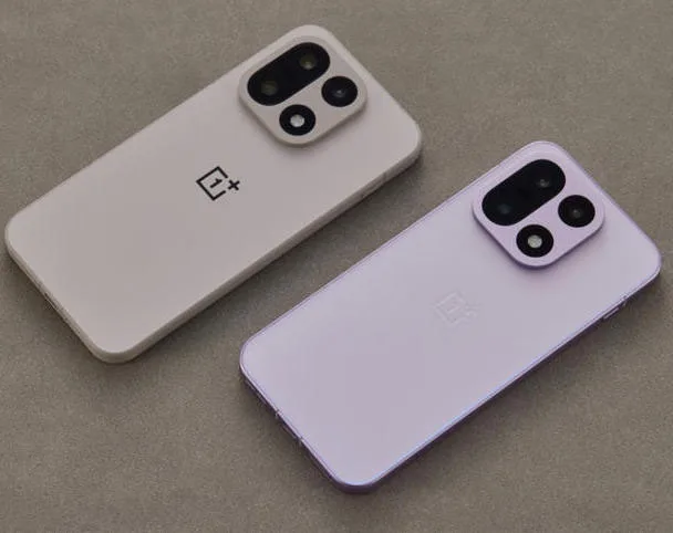 Original Oneplus 15 Global Rom Mobile Phone Snapdragon 8 Elite Gen 5 6.78" AMOLED 50.0MP 120W Charge 50.0MP IP69 Waterproof