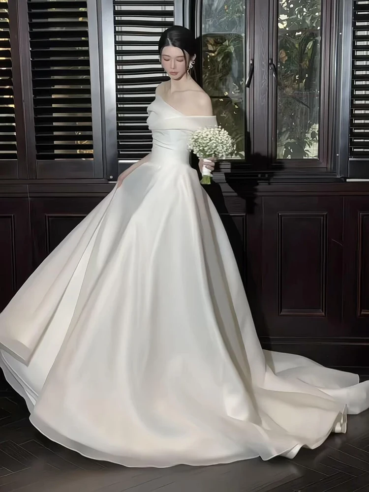 فستان زفاف أنيق وبسيط على الطراز الكوري موديل 2025 الجديد، خفيف الوزن وعالي الجودة للعرائس الصغيرات