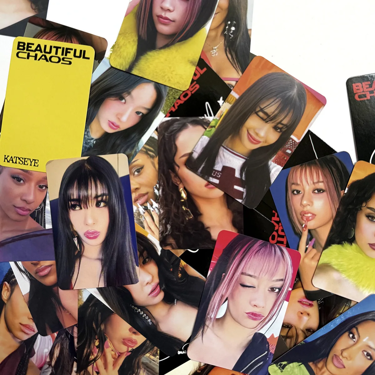 

KATSEYE Album BEAUTIFUL CHAOS LOMO Card Photocards Double Sides Printing Bright Film Bright Card Manon Sophia Fans Collection