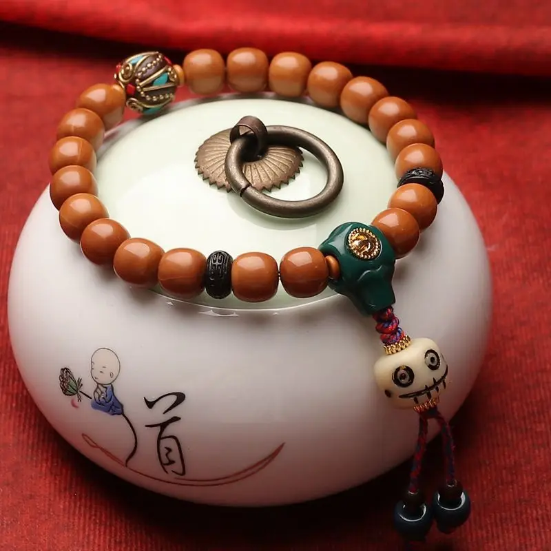 

Original Monkey Head Walnut Straight Cut Bracelet Carving Old Barrel Light Bead Shark Back Crafts Prayer Beads Bracelet