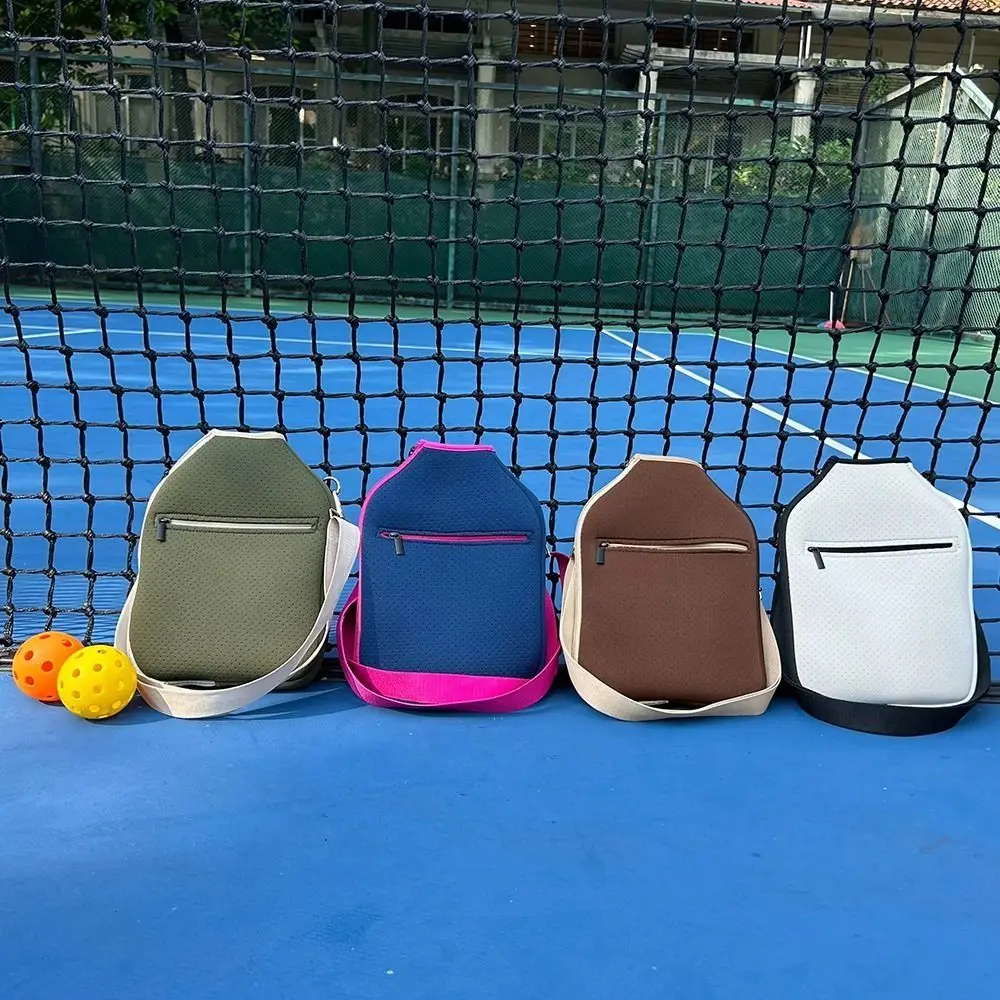 

Large Capacity Pickleball Crossbody Bag Zipper Closure Adjustable Strap Pickleball Paddle Cover Waterproof Professional