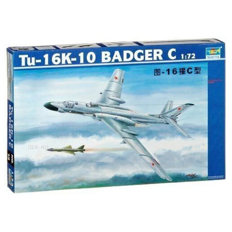 Trumpeter 01613 1/72 Scale Tupolev TU16 TU-16 TU-16K-10 Badger C Bomber Aircraft Plane Plastic Assembly Model Building Kit Toy