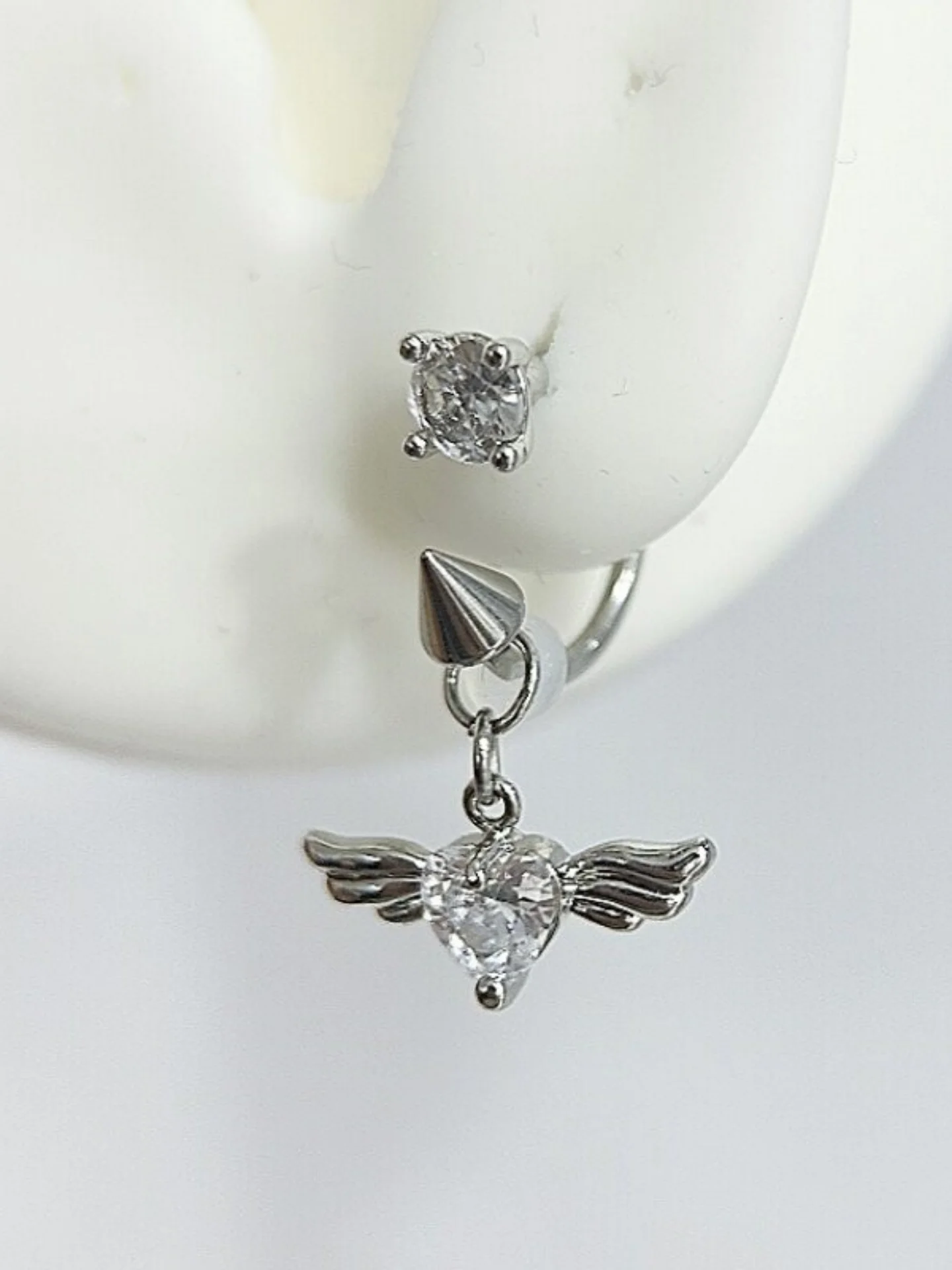 Sparkle Studs Stainless Steel Diamond Angel Wings Heart Earring. Simple and Versatile Two Sizes for Women 1pc