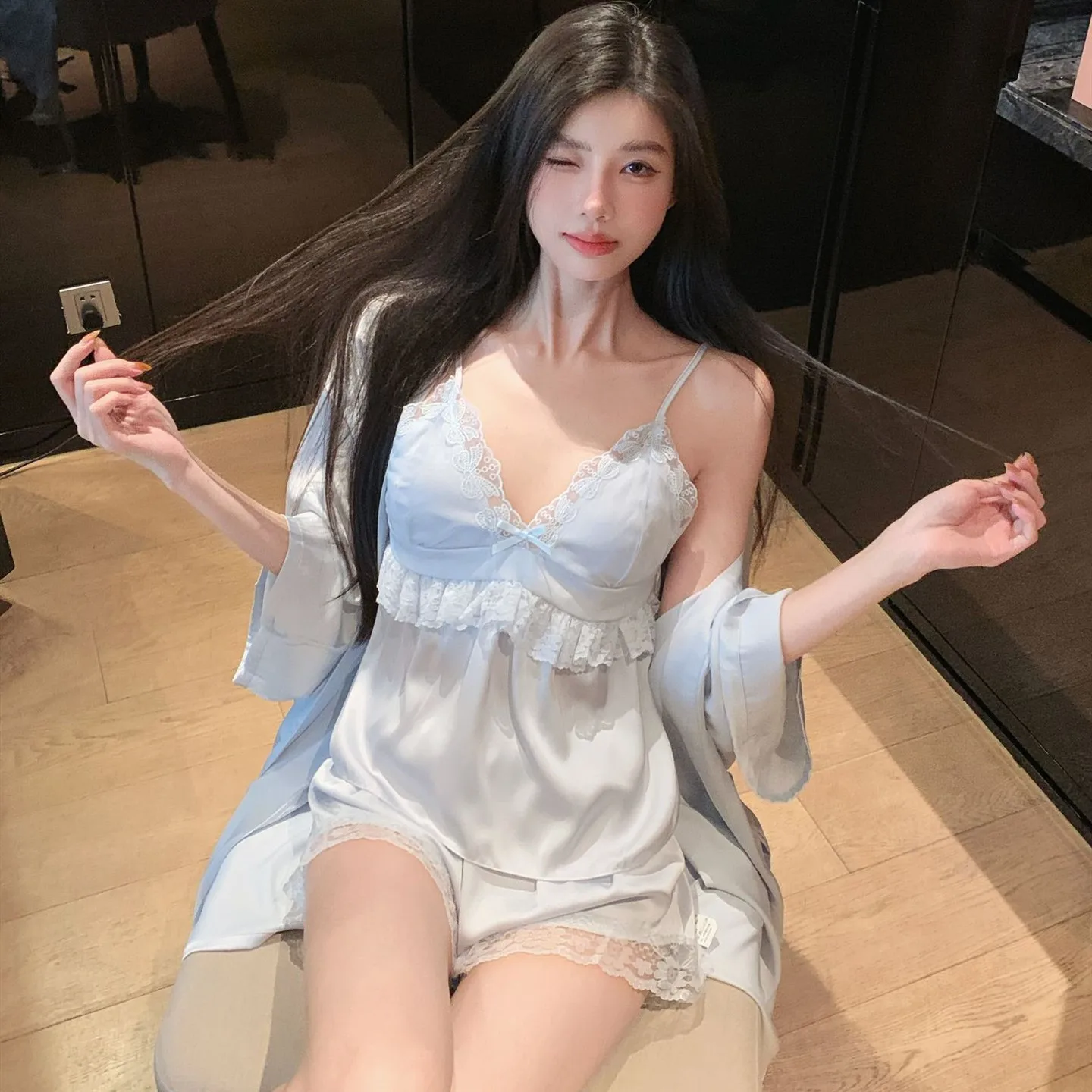 

Female 3PCS Pajamas Set Kimono Bathrobe Gown Spring Summer Sleepwear Robe Strap Top Shorts Loose Silk Satin Home Wear