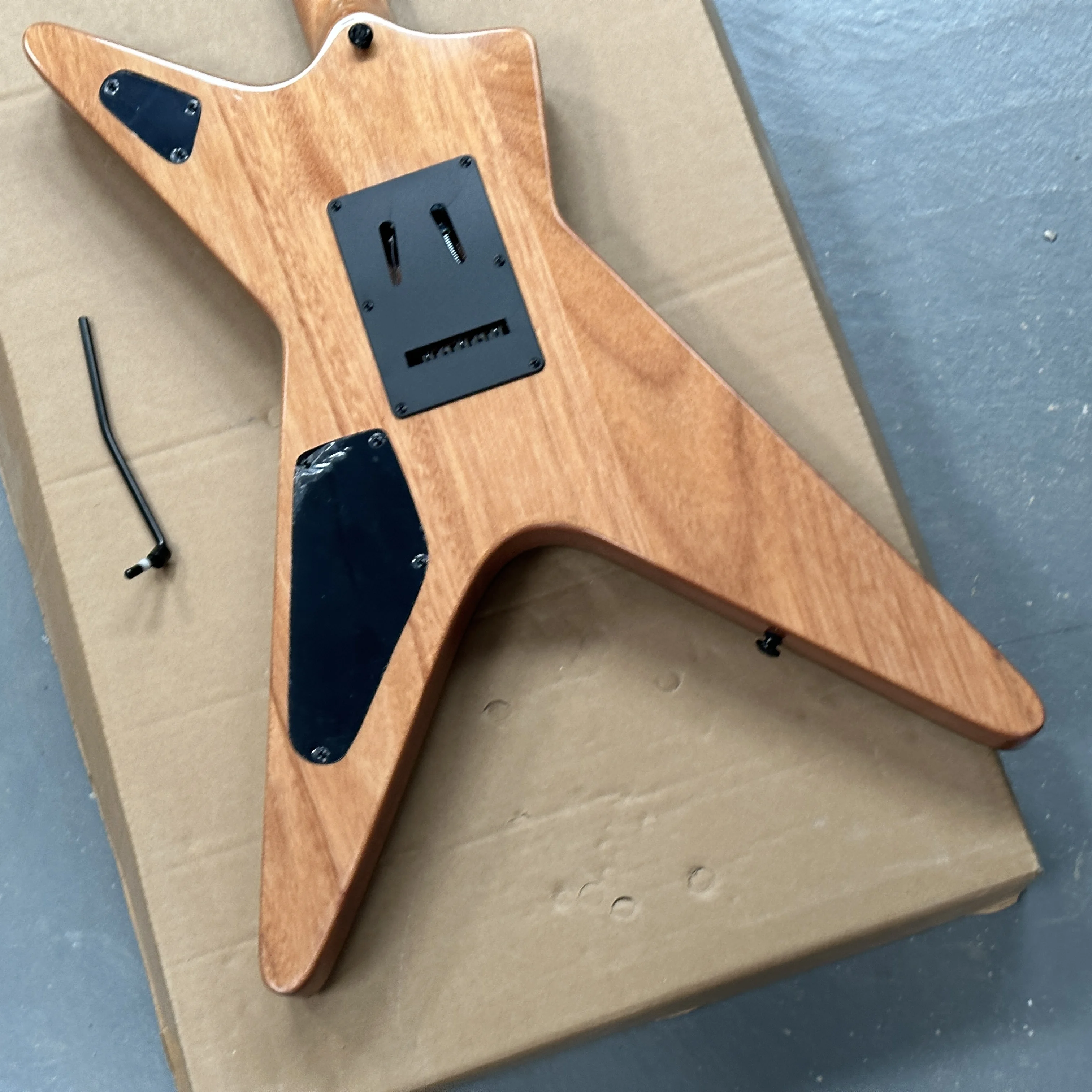 กีตาร์ไฟฟ้าสไตล์ Dimebag รุ่น STLF Wood Was.Bu.n ลายครอสอินเลย์ ทรงครอสบอดี้ สีดำ ระบบ Floyd's Tremolo จัดส่งเร็ว