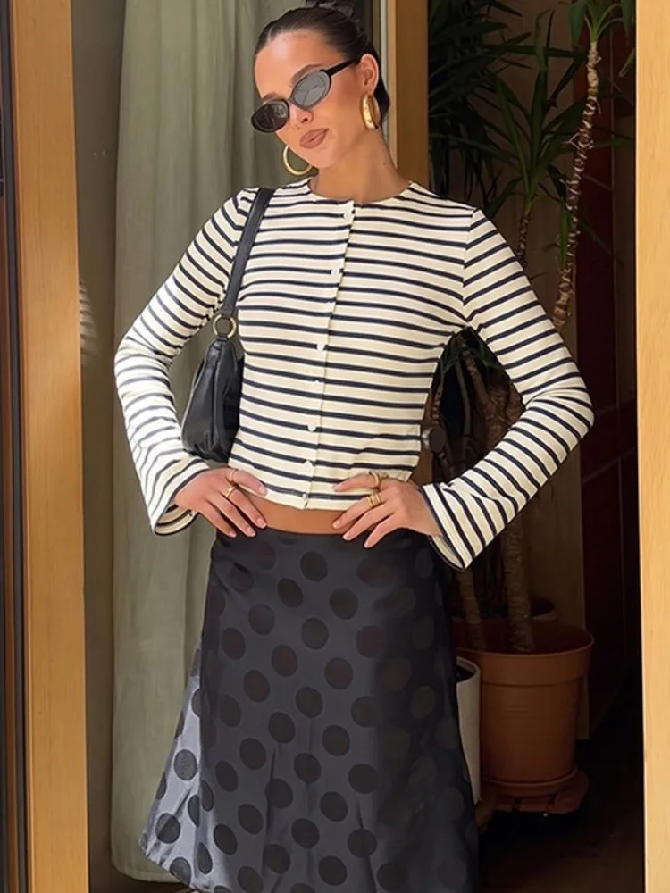 Tossy Striped Knit Top Long Sleeve Round Neck Button Front Cropped Slim Fit Casual Daily Streetwear Classic Stripe Autumn Top
