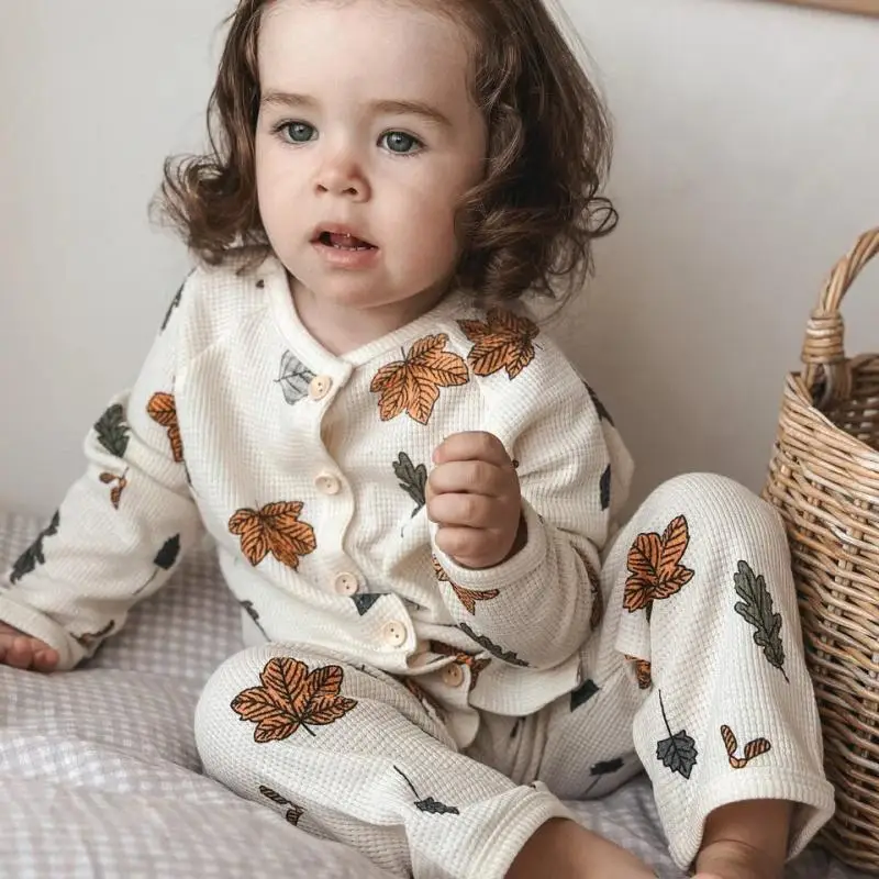 

2024 Baby Girls Printed Pajama Set Long Sleeves Single Breasted Home Clothing Waffle Newborn Boys Cartoon Simple Two Piece Sets