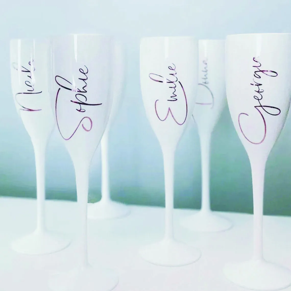 

Personalised White Champagne Flute, Bridesmaid Glass, Personalised Wedding Champagne Flute, Bridal Party Glass, Custom Name.