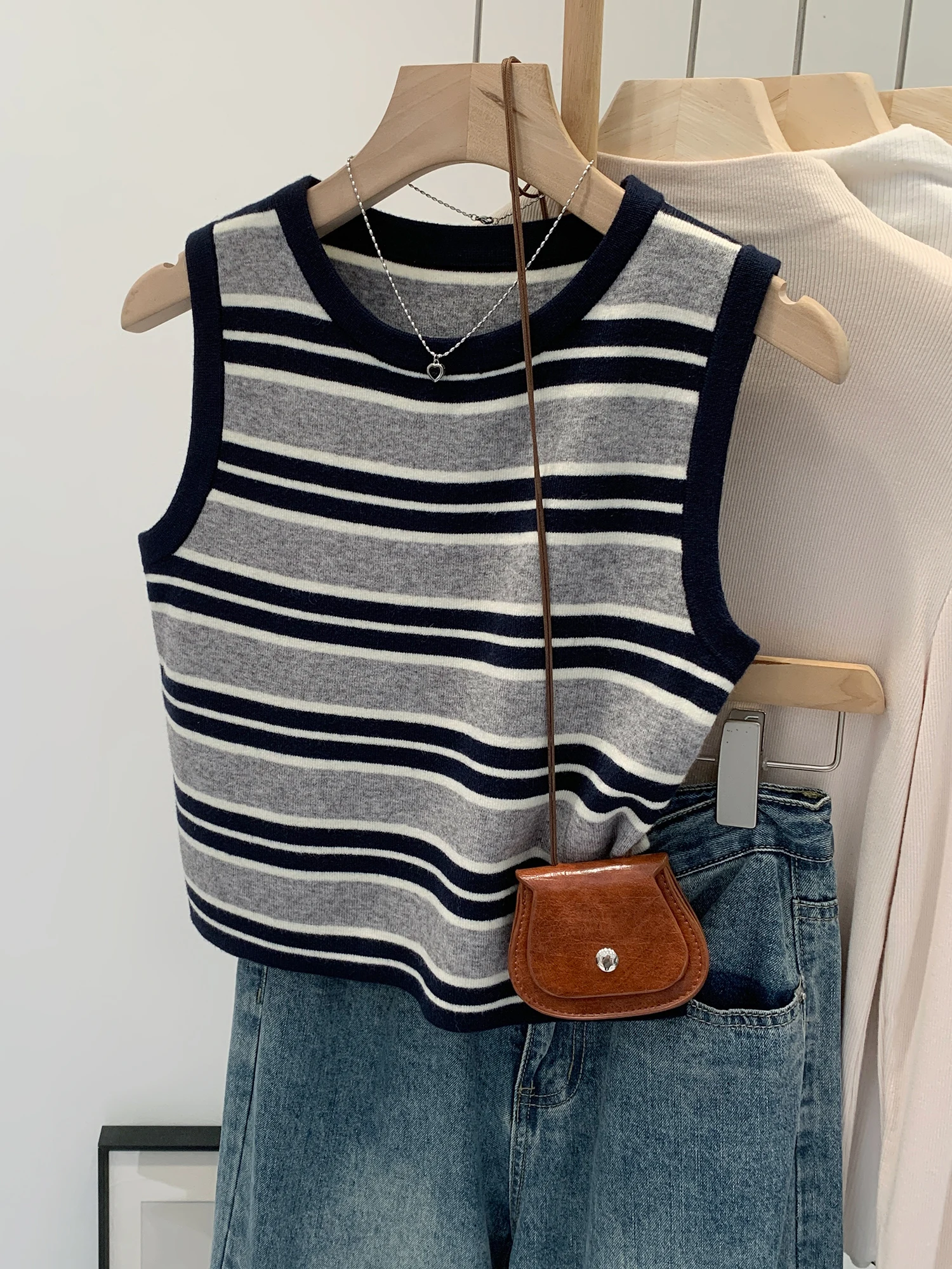 Retro Gestreifte runde Ne Svel Gestrickte Weste frauen Sommer Neue Design Sensation Single Wear Top H-ape Bal Elastici