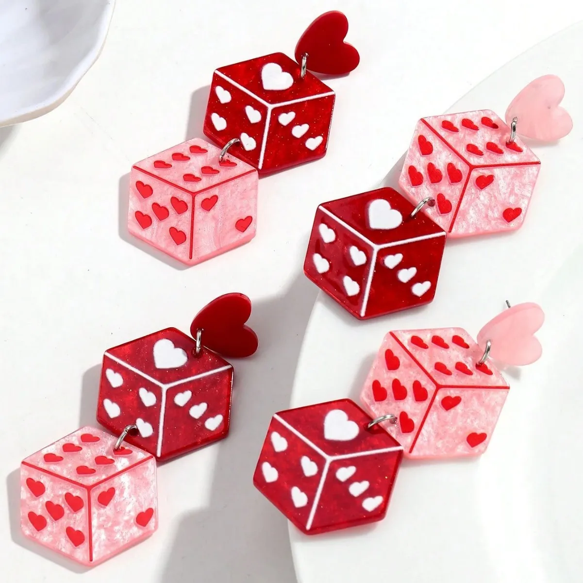 Wind Cake Blingbling Love Earrings Acrylic Splicing Red Peach Heart Mirror Earrings