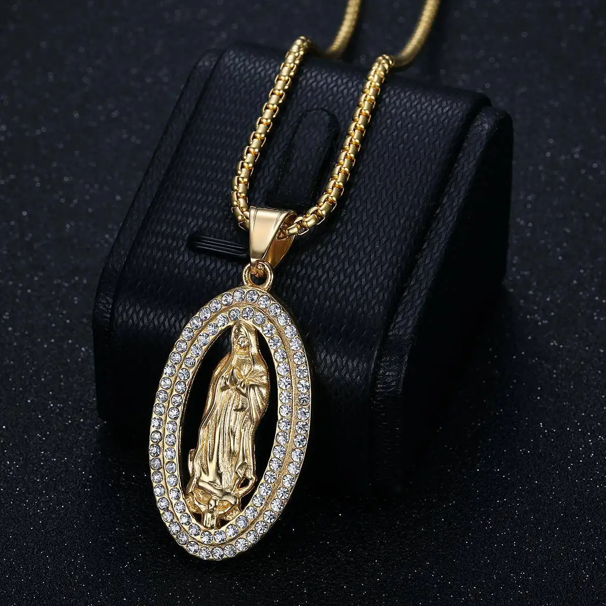

Cross-Border Hip Hop Pendant Nelace Titanium Steel Gold Plated Diamond Embedded Faion Jewelry Hip Hop Sle Golden Color