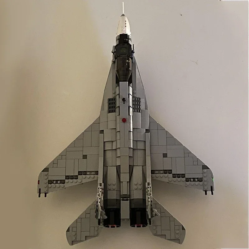 Moc cegły budowlane Model wojskowy myśliwiec radziecki Jet MiG-29 technologia klocki modułowe prezenty zabawki dla dzieci zestawy DIY montaż