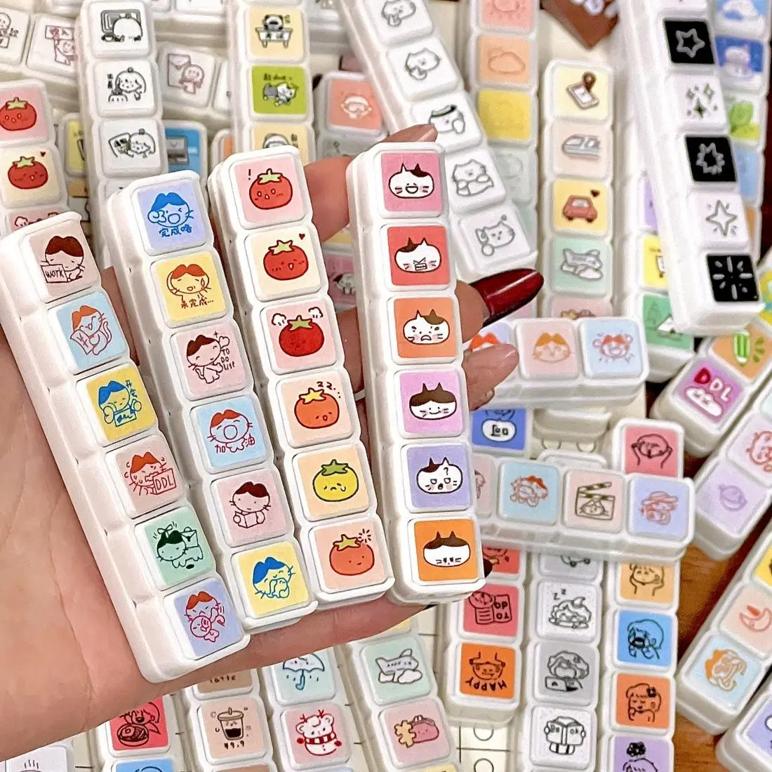 6 تصاميم Inkpad Stamps Kawaii الذاتي الحبر مكافأة Stamps تشجيع العمل الثناء المعلمين DIY الصحافة Stamps ختم القرطاسية مكتب