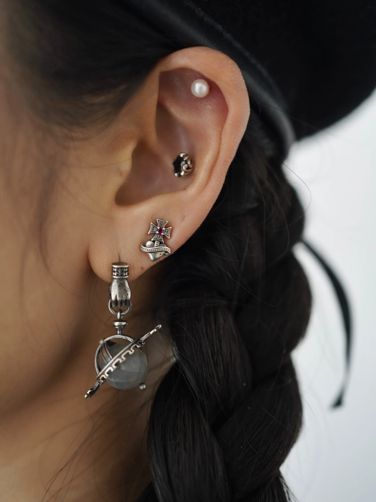 Original Design 925 Sterling Silver Lotus Earrings Vintage Universal Planet Shape Fashionable Feminine Star/Cosmos Inspired