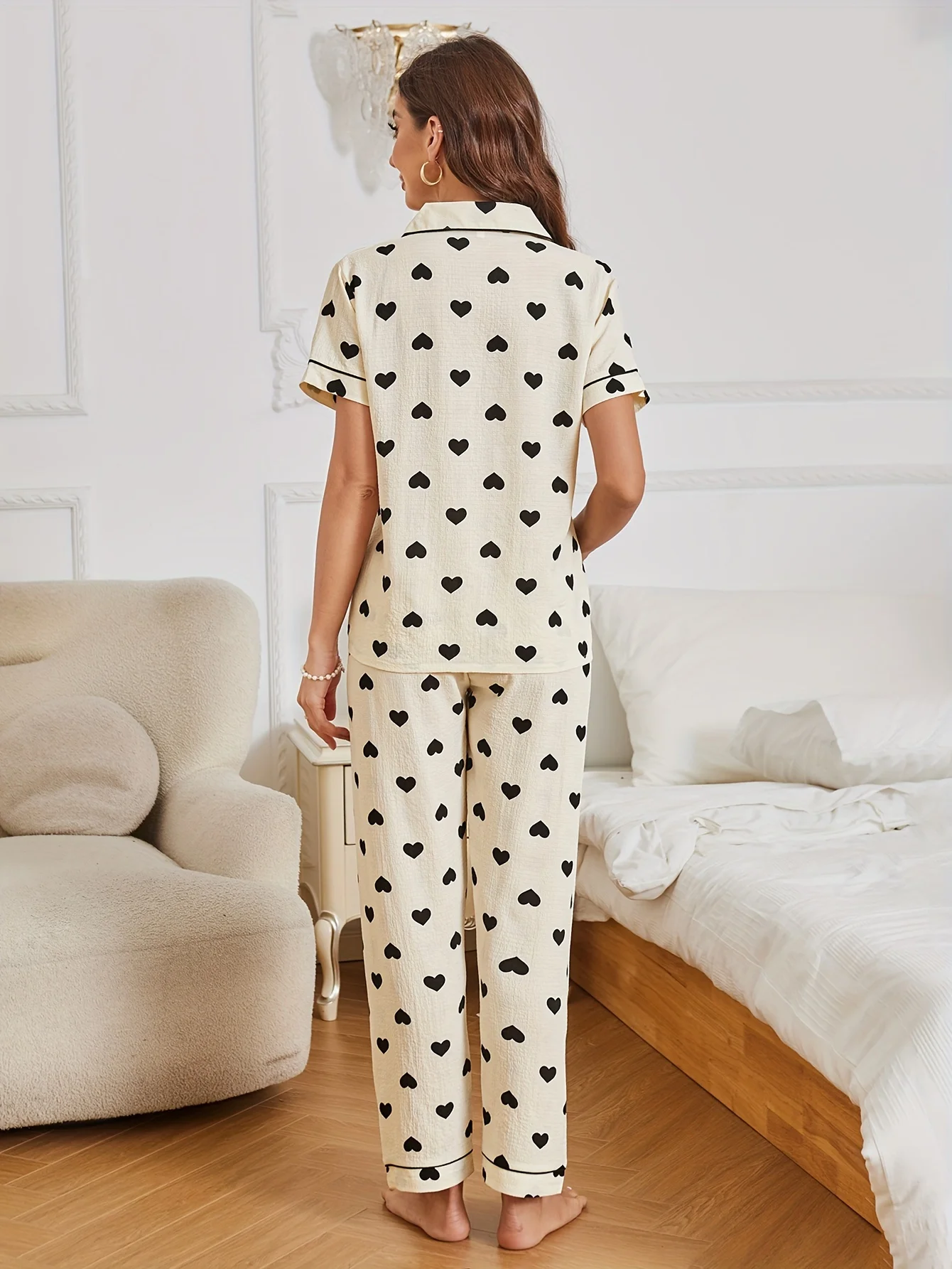 Heart Print Textured Pajama Set Casual Short Sleeve Buttons Lapel Top & Elastic Pants Women\'s Sleepwear