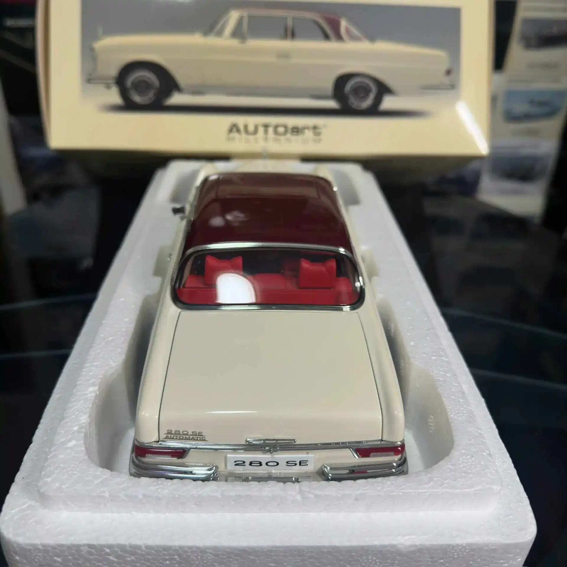 Autoart 1:18 280SE White Simulation Limited Edition All Open Alloy Metal Static Car Model Toy Gift