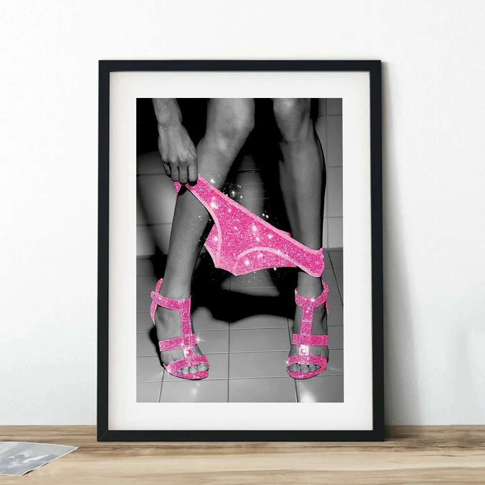 Fashion Sexy Woman Poster Print Girl Drinking Bar Canvas Painting Bling Toilet Roll Paper Picture Modern Wall Art Bathroom Decor