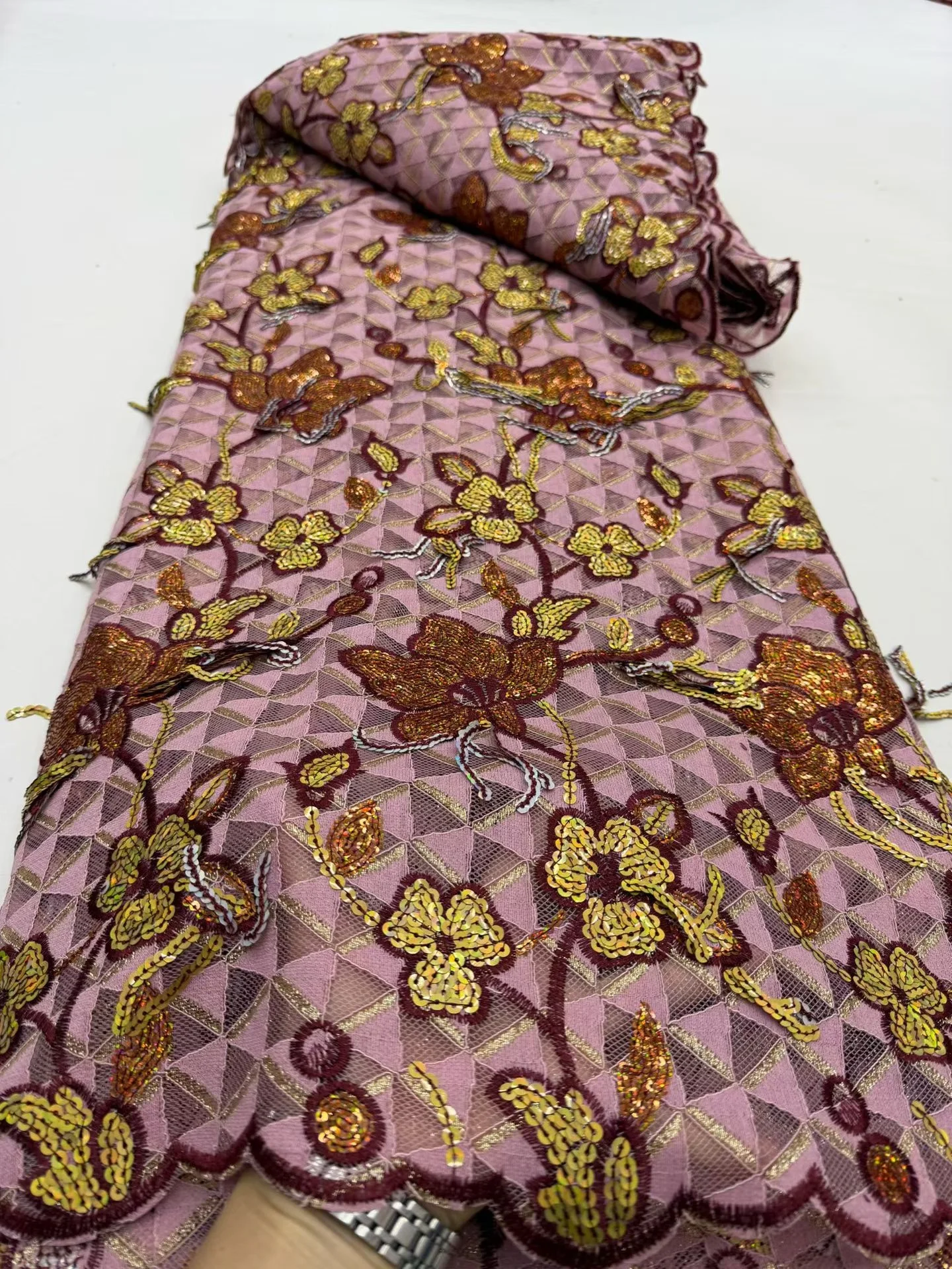 

2026 High-Quality Africa Nigerian Sequins Cotton Embroidery Lace Fabric Tulle for Wedding Party Dress Chiffon 5Yards DP0451