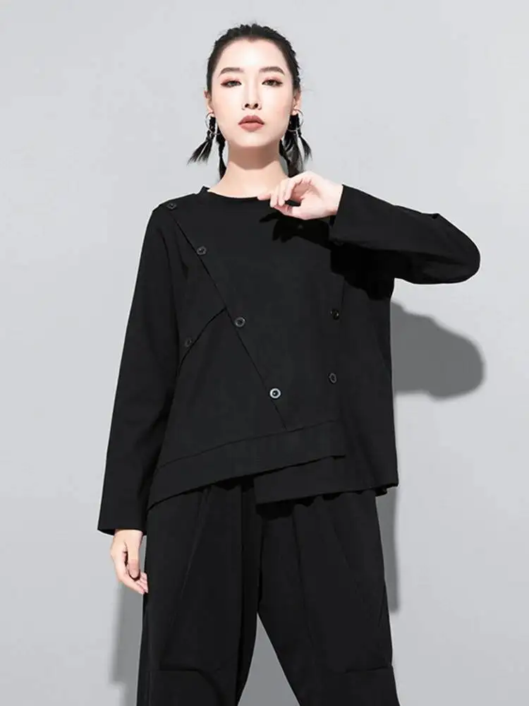 

Button Women Black Split Joint Big Size T-shirt New Round Neck Long Sleeve Fashion Spring Autumn 2026 XCVU