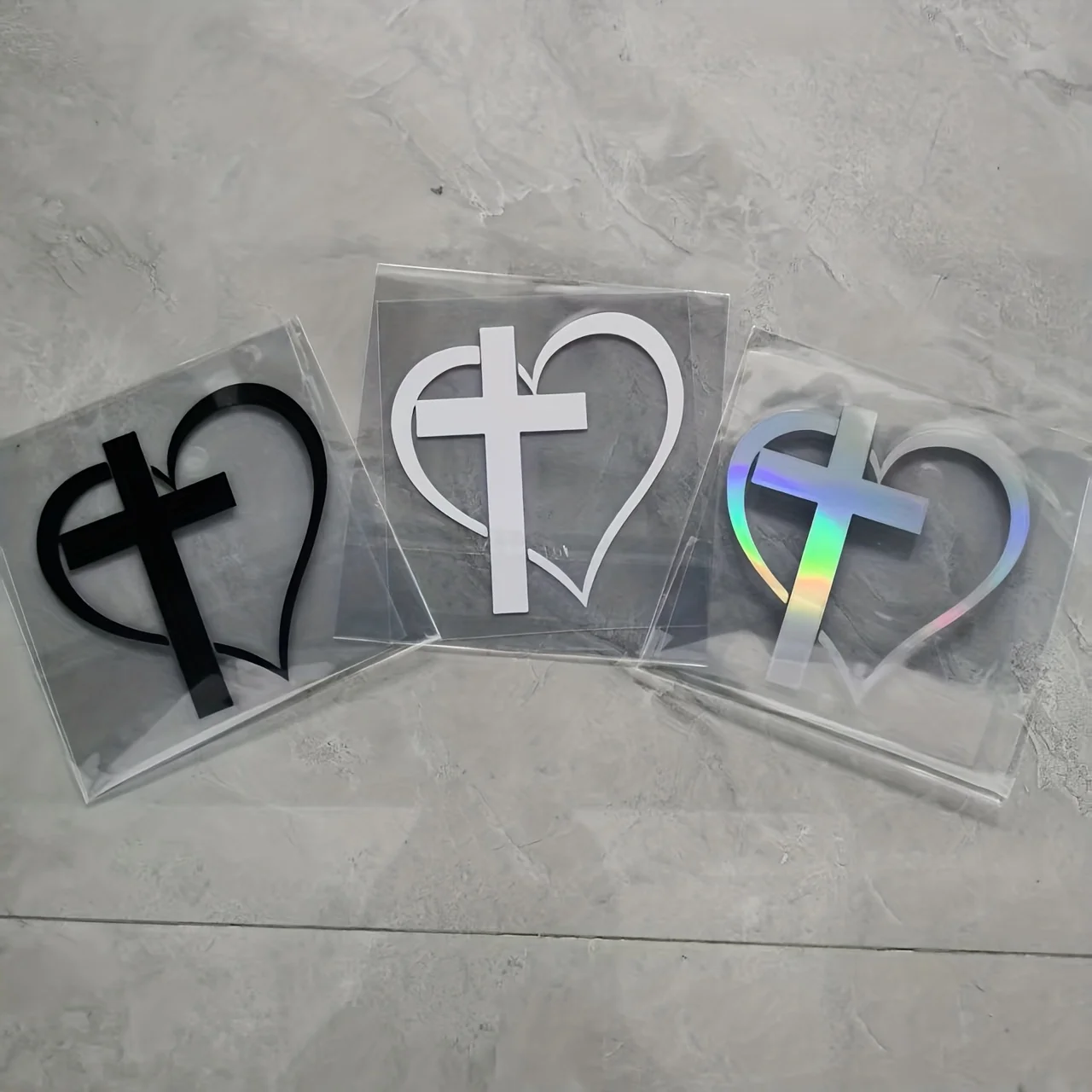 

1 шт., наклейки в форме сердца и креста, черно-белые голографические самоклеящиеся виниловые наклейки для декора автомобиля, ноутбука, водонепроницаемые, прочные