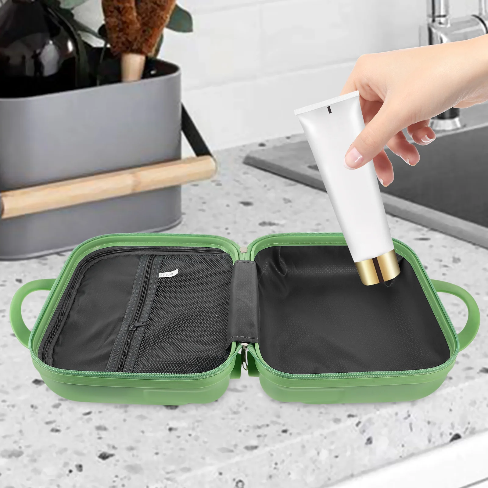 

Light Green Makeup Bag Hard Shell Travel Organizer Abs Polyester Case For Women Girls Multi Compartment Toiletry