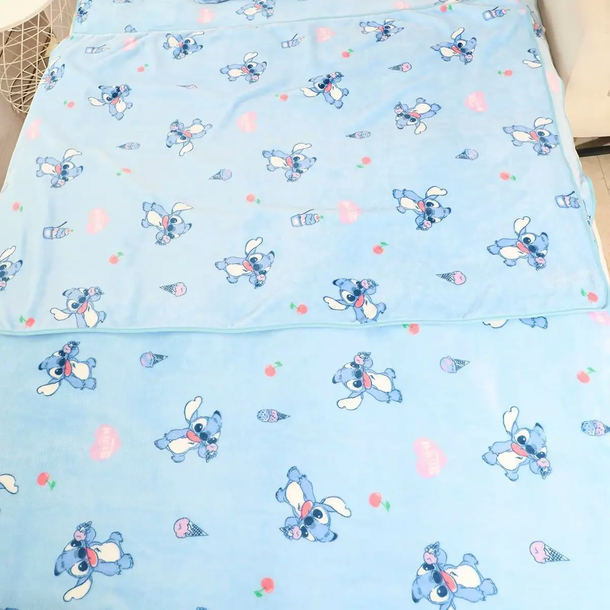 

Одеяло Miniso из кораллового пуха, утолщенное одеяло для дивана, офисное одеяло для сна, одно одеяло с кондиционером, фланелевое одеяло