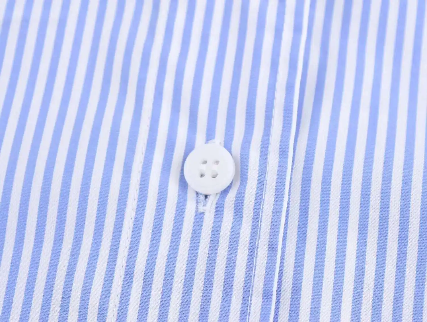 Maxdutti Minimalist Ral 프린트 블루 스트라이프 봄 2025 긴팔 루즈 피트 셔츠 블라우스 여성상의