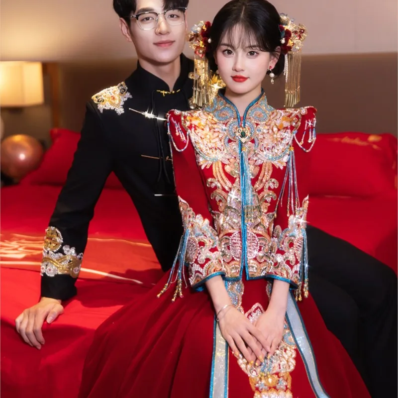

The couple's heavy embroidery velvet wedding dress new Chinese-style dragon and phoenix jackets thick toasting clothes