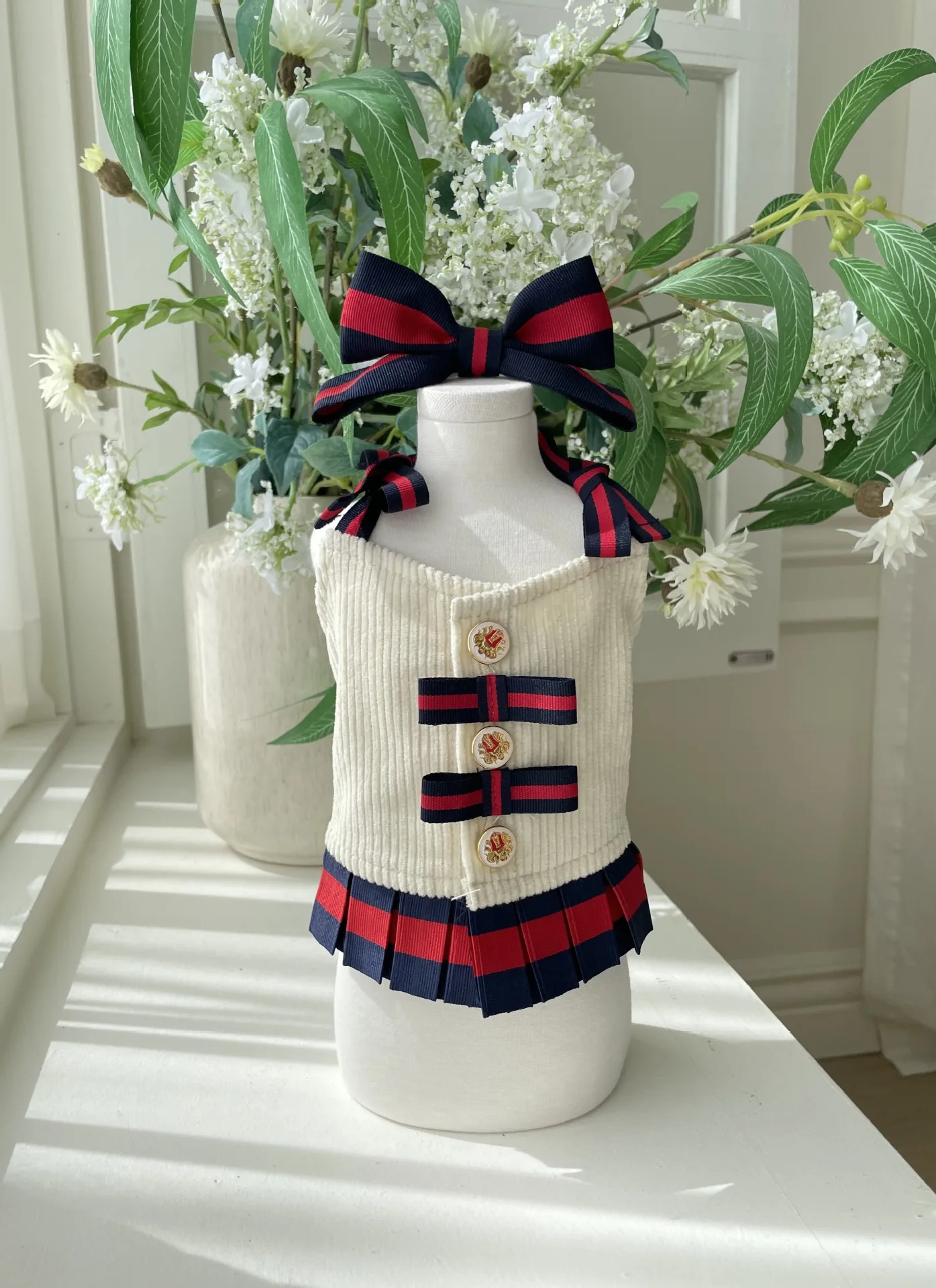 

Classic Color Combination Luxury Pet Dress High-Quality Custom Dog Halter Dress