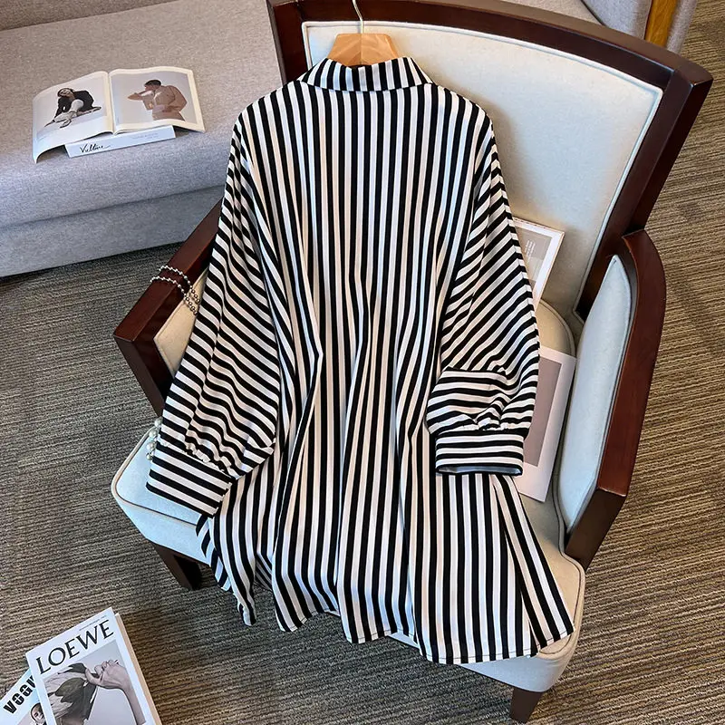 

SuperAen Oversize Women's Mid-length Loose Striped Long Sleeves Thin Coat Fashion High Street Single Breasted Shirts