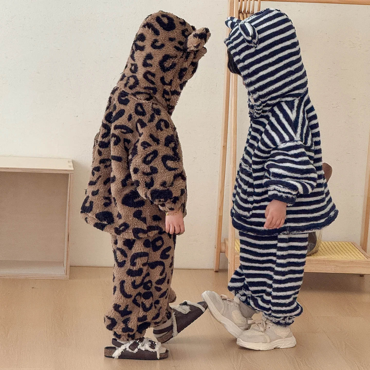 2026 Winter Children Home Clothes Set Plus Velvet Thick Boys Girls Hooded Flannel Pajamas 2pcs Suit Kids Casual Outfits 1-8 Year 4