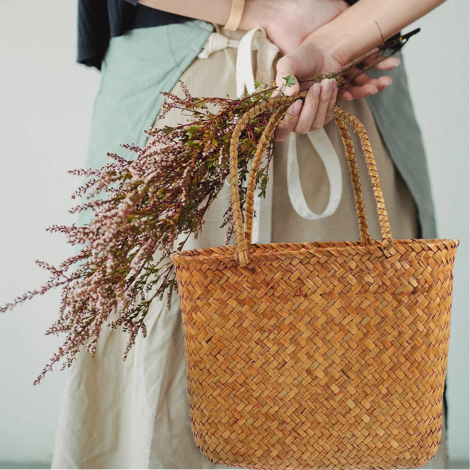 

Picnic Basket Props Rattan Tote Wicker Handled Shopping Woven Straw Baskets Small with Travel