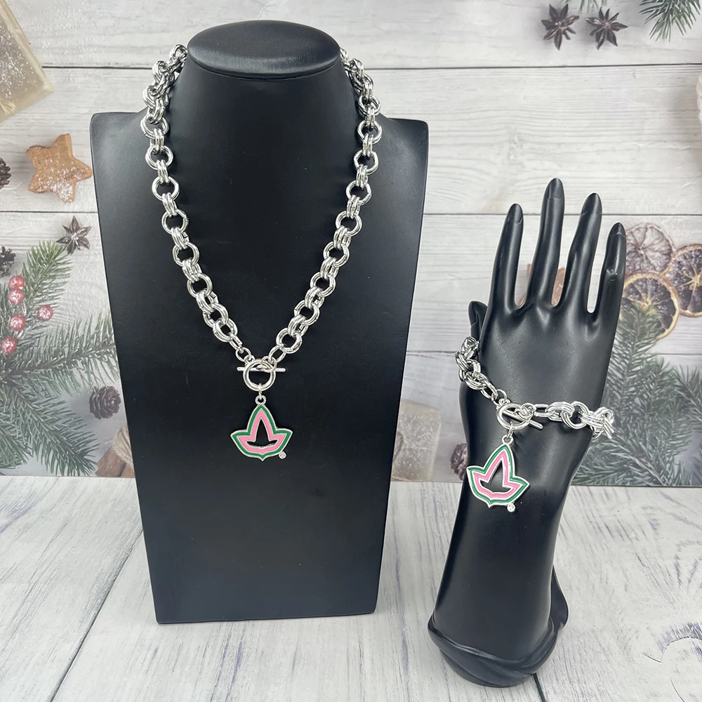 All white pearl Ivy accessory bracelet necklace set