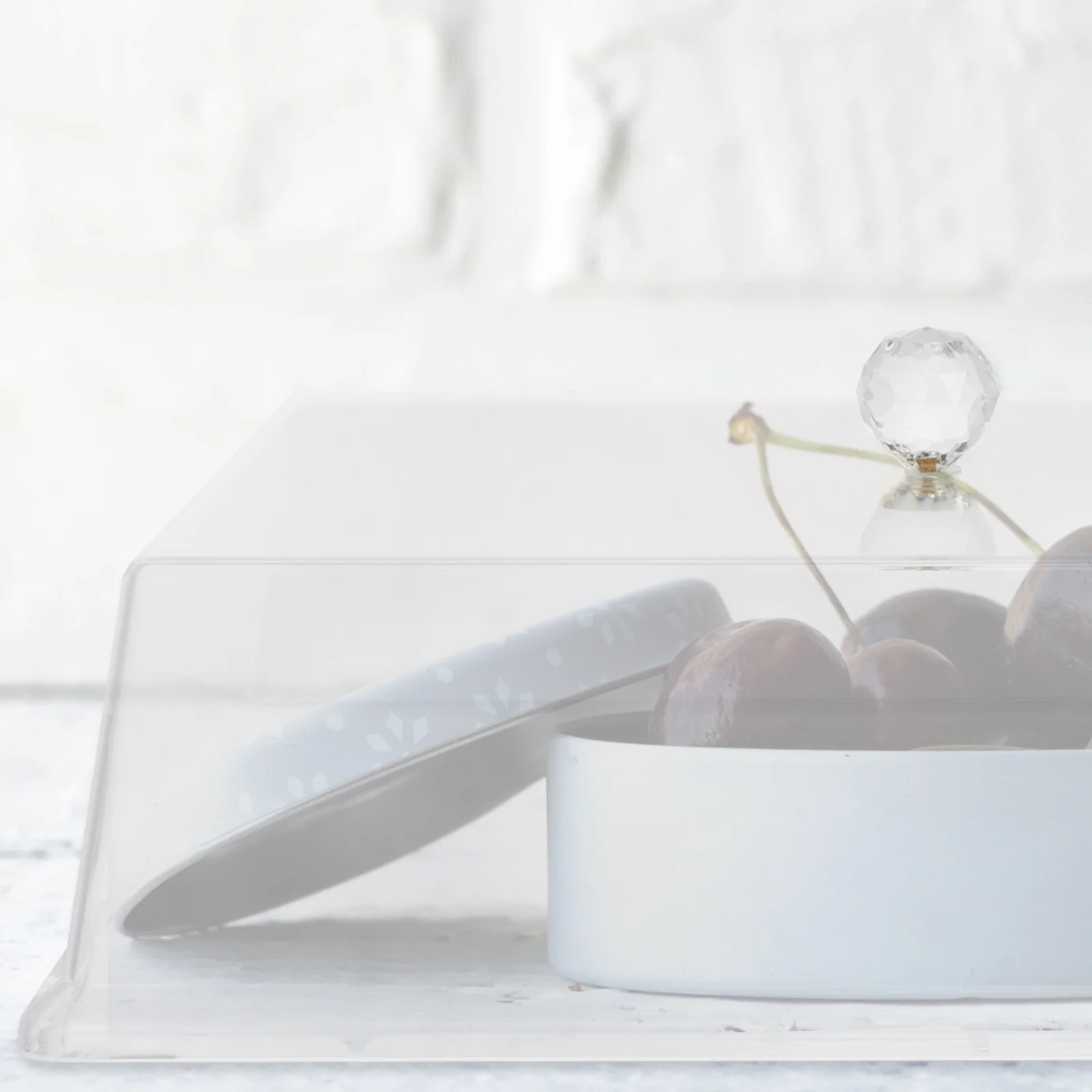 

1Pcs Food Cover Dustproof Insulating Transparent Cake Cover Kitchen Food Protector Fresh Keeper Suitable for Plates Bowls