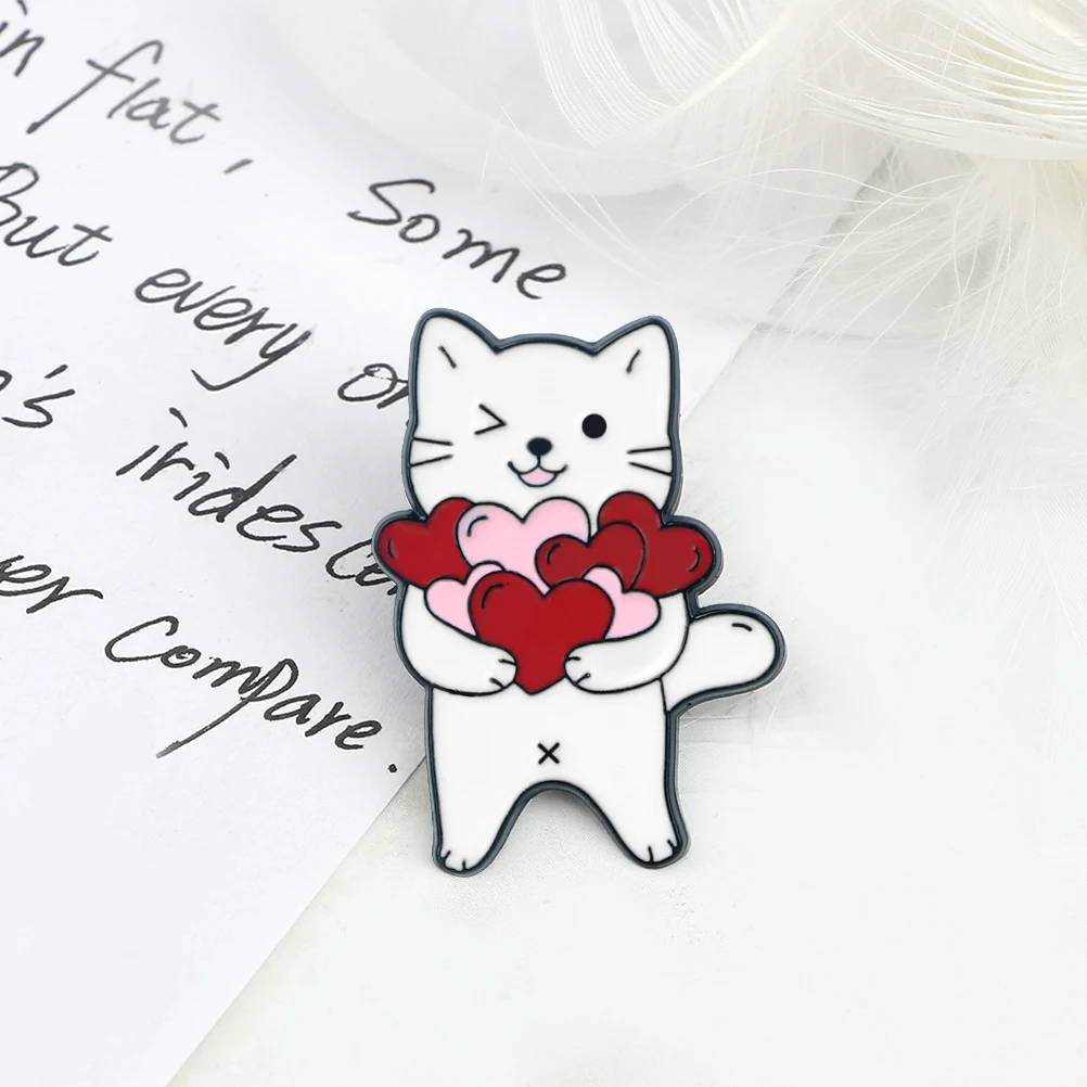 New Wink Cat With Red Heart Shape Brooch Cute Cup Kitty Enamel Pins Cat Lover Collection Badges Jewelry Gift for Friend