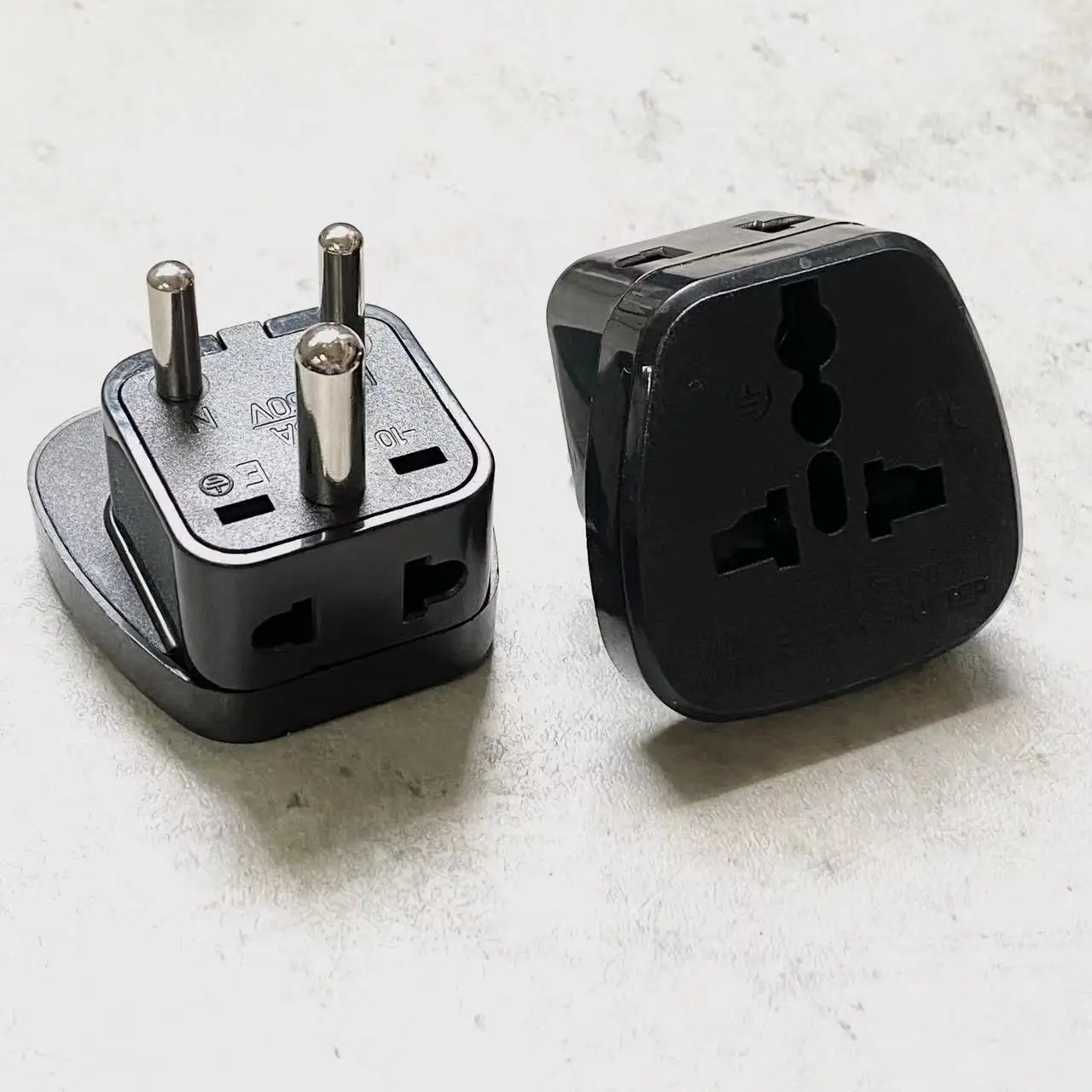 INDIA Sri Lanka Type D Travel Adapter With 2 Power Outlet Black Color 1 TO 2 TO UK US AU Wall Socket Power Plug