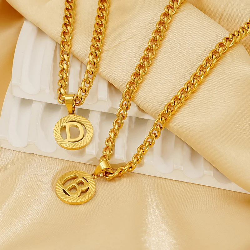 Colar inicial de corrente cubana de aço inoxidável 5mm 18k banhado a ouro letra pingente oco A-Z joias delicadas para mulheres presente masculino