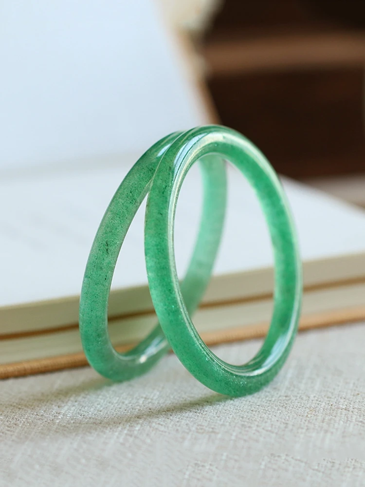 Natural Green Strawberry Quartz Clear Bangle Bracelet Woman Men Green Strawberry 53mm 54mm 55mm 56mm 57mm 58mm 59mm 60mm AAAAAA