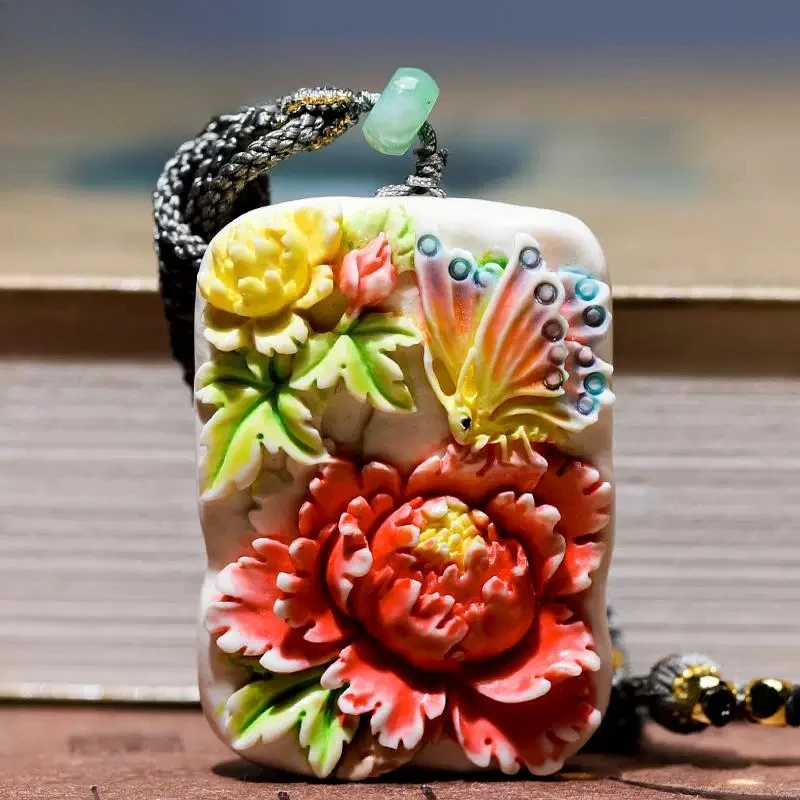 Mammoth ancient painting flower blooming rich pendant hand-carved tooth carving retro cultural play new product